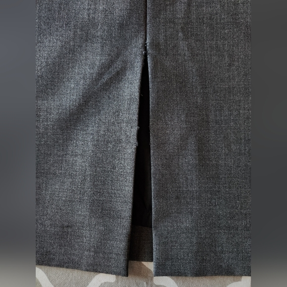 Paul & Joe Women's Gray Wool Pencil Skirt, size FR 38 (US 6) - Picture 6 of 8